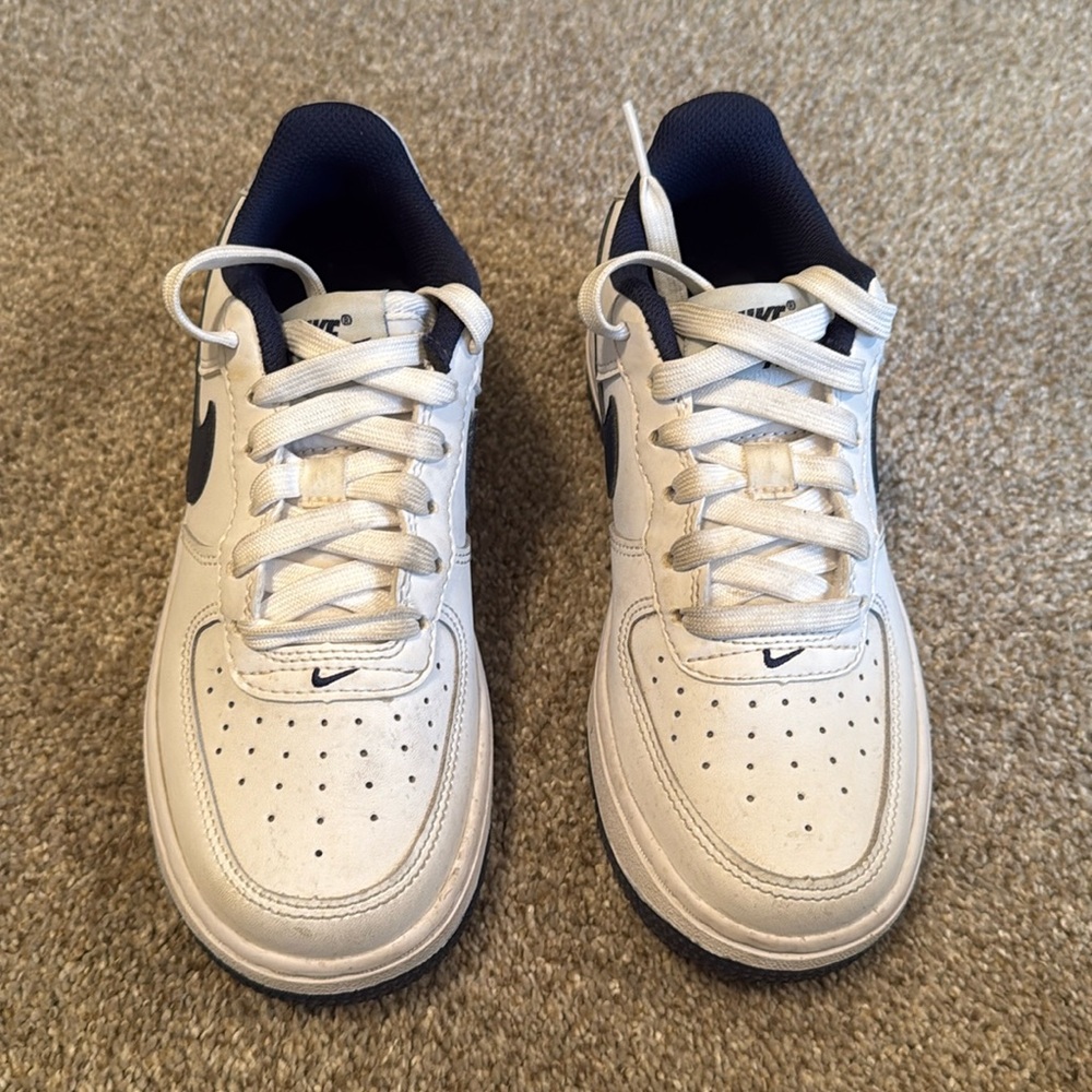 Nike shoes- size 1.5